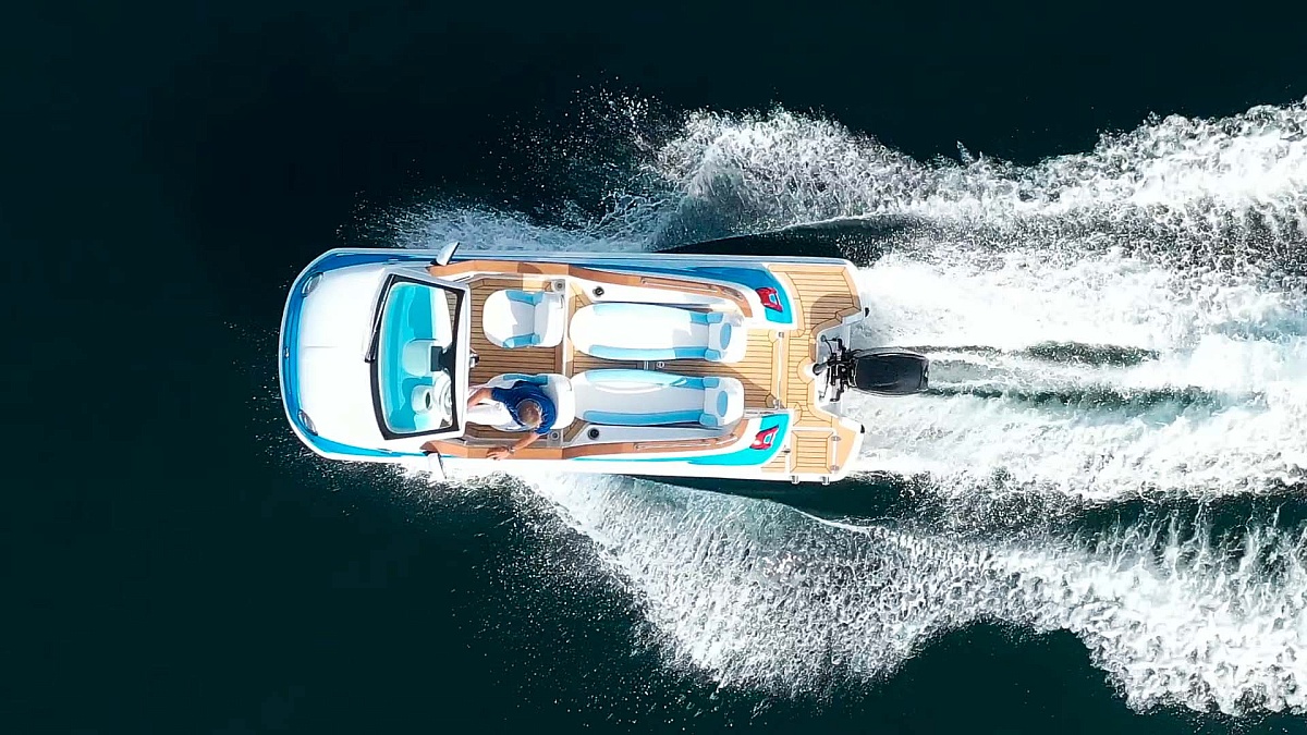 Аренда катера Fiat 500 Boat в Дубае